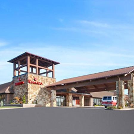Ramada By Wyndham Greensburg Hotel & Conference Center Exterior photo